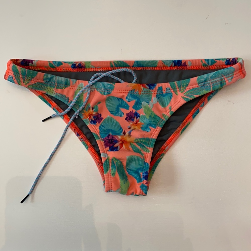 Jolyn Bikini Bottom Size Small